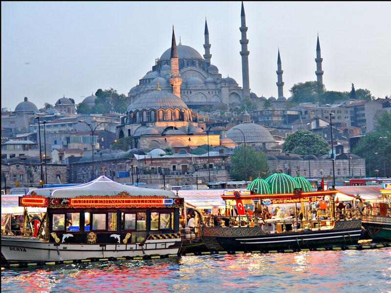  منح الجنسية التركية للمستثمرين الأجانب