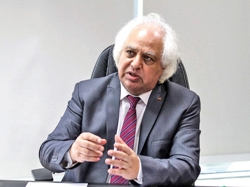  عضو لجنة حقوق الإنسان في البرلمان المصري النائب سمير غطاس