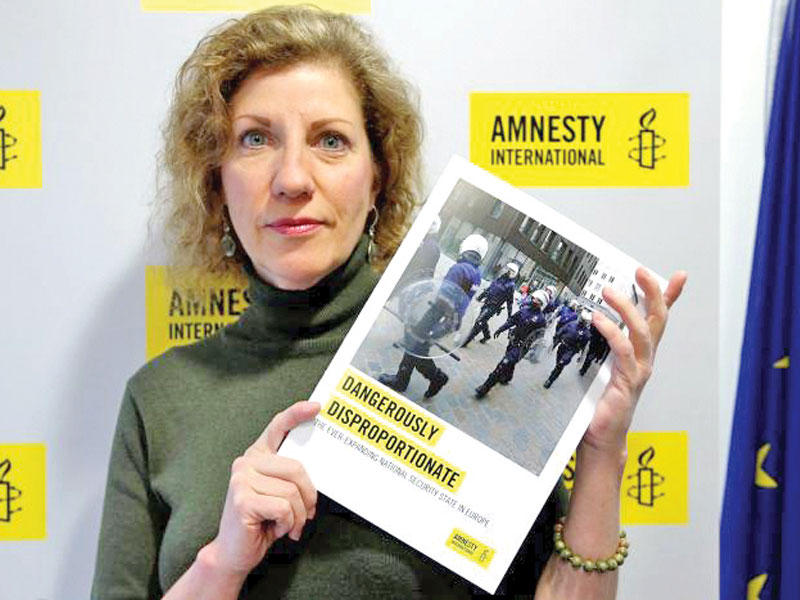 دفاع عن حقوق الإنسان لمكافحة الإرهاب في أنحاء أوروبا