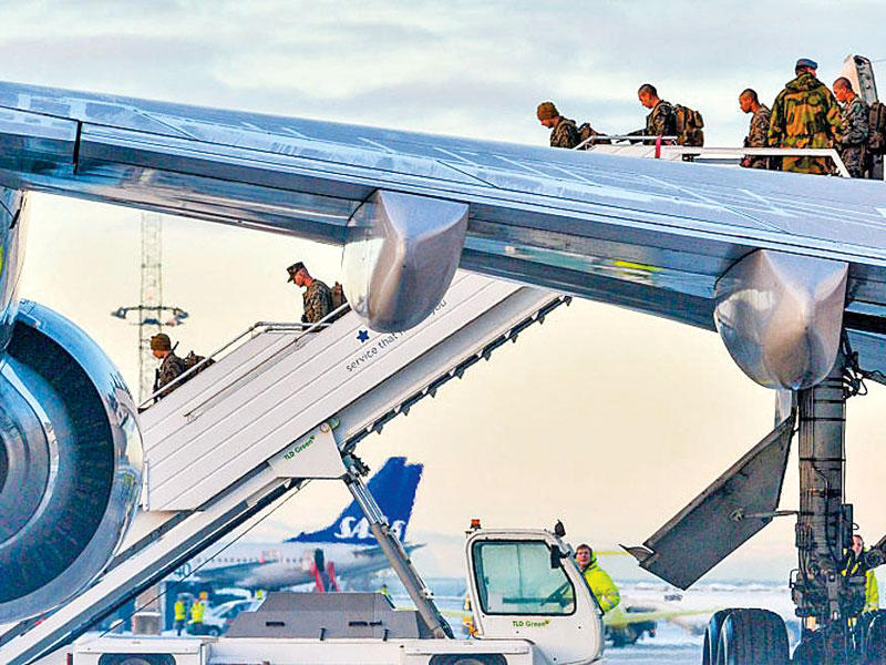  300 من أفراد مشاة البحرية الأميركية إلى النرويج 