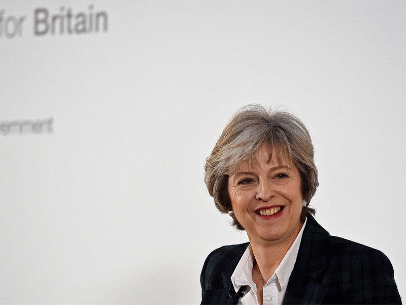 رئيسة الوزراء البريطانية تيريزا ماي