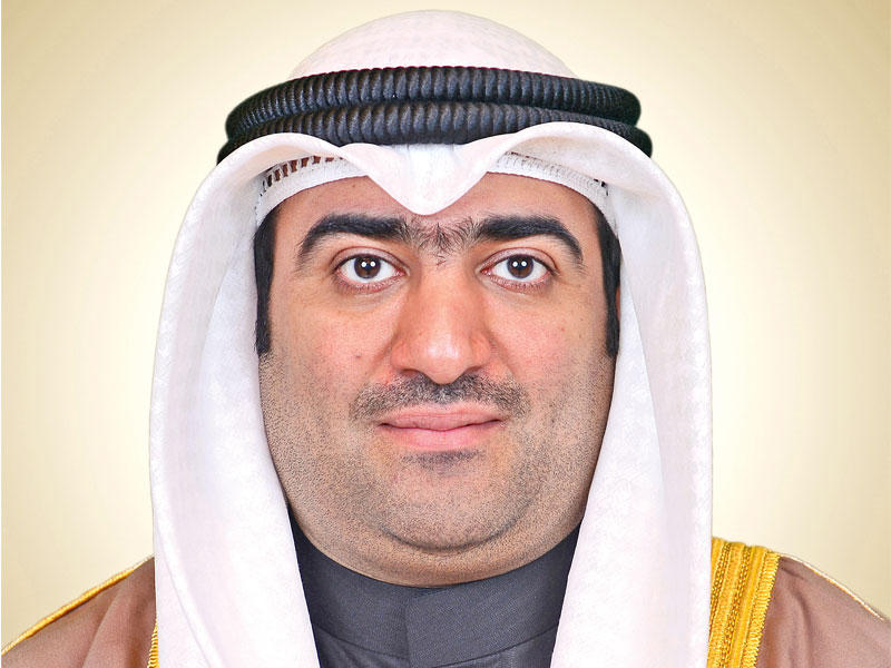 وزير التجارة والصناعة خالد الروضان