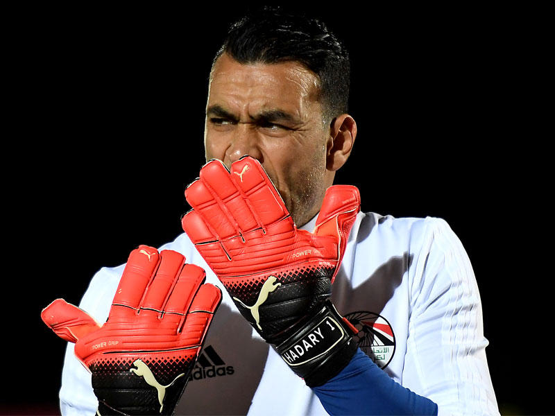  حارس وقائد منتخب مصر عصام الحضري