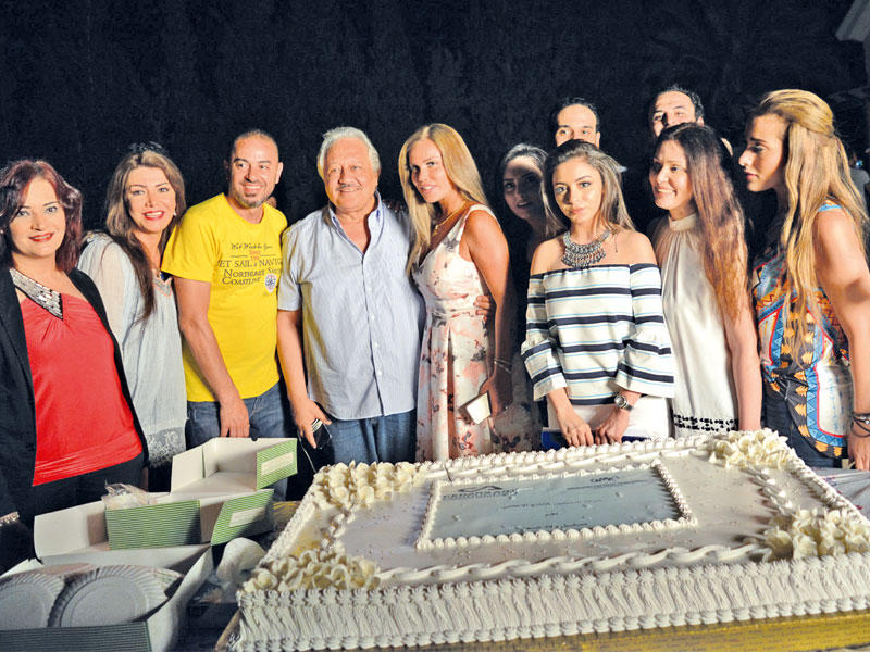 أبطال «ولاد تسعة» يحتفلون بالمسلسل