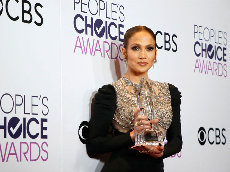  المغنية والممثلة جنيفر لوبيز