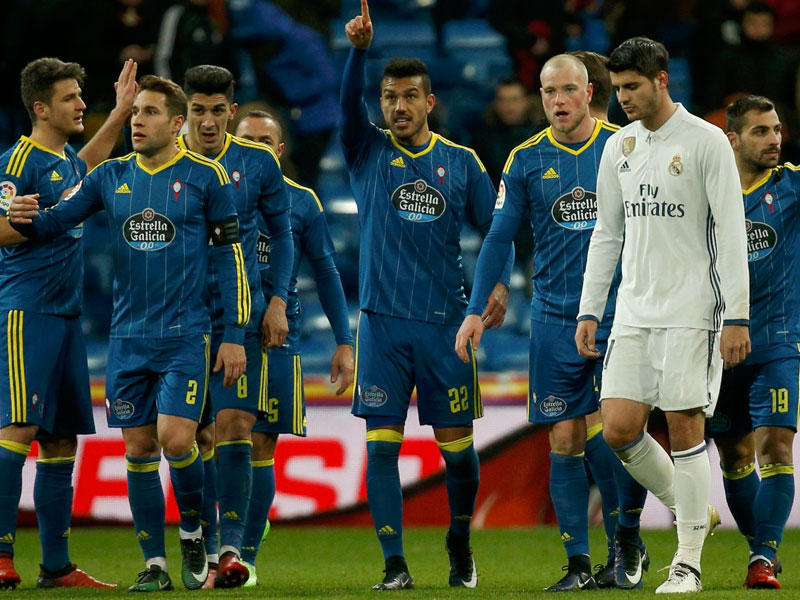 فرحة لاعبي سيلتا فيغو بالفوز وخيبة امل موراتا