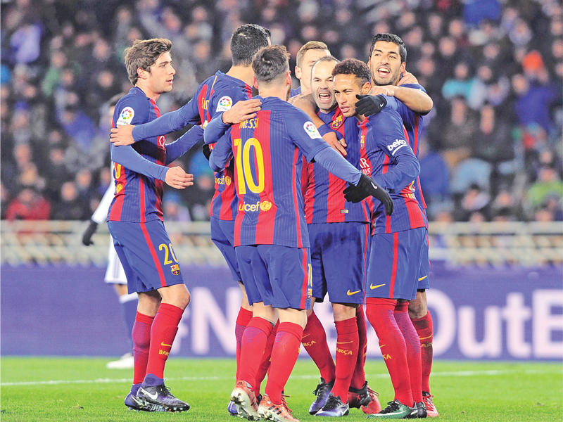 فرحة لاعبي برشلونة بهدف الفوز