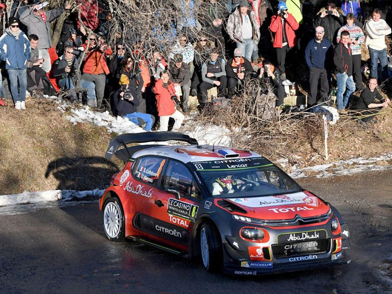 سيارة السائق النيوزيلندي هايدن بادون