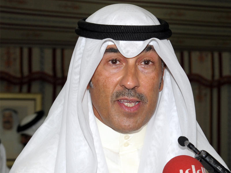 محافظ الأحمدي الشيخ فواز الخالد