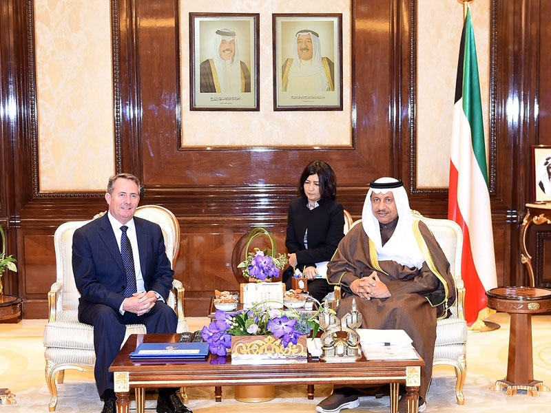 سمو الشيخ جابرالمبارك الحمد الصباح رئيس مجلس الوزراء يستقبل عالي وزير التجارة الدولية بالمملكة المتحدة الدكتور ليام فوكس