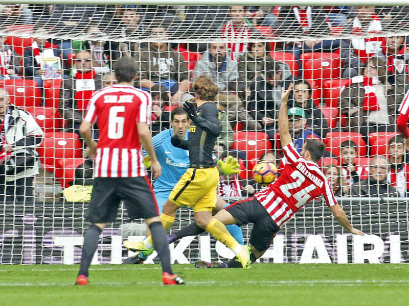 غريزمان نجم أتلتيكو يحرز هدفه في مرمى بلباو