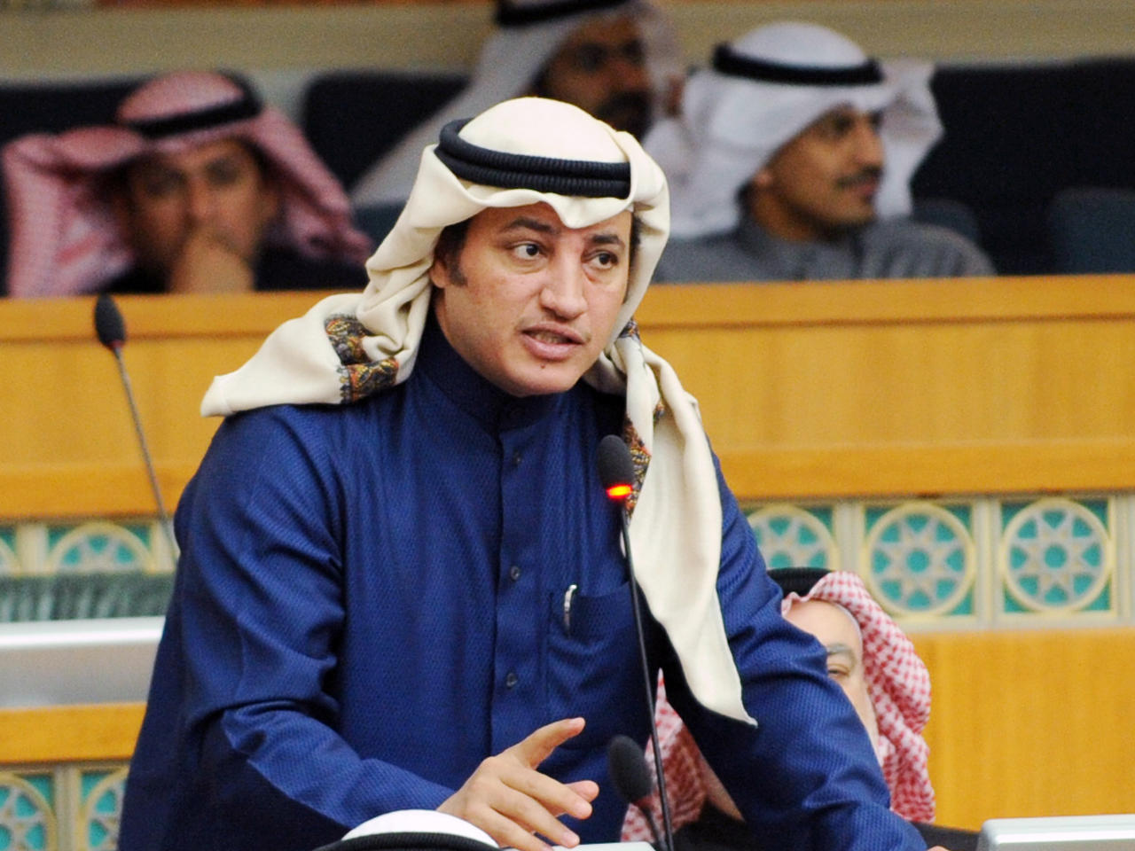 النائب عسكر العنزي