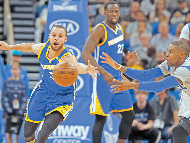 جانب من مباراة غولدن ستايت وأورلاندو ماجيك