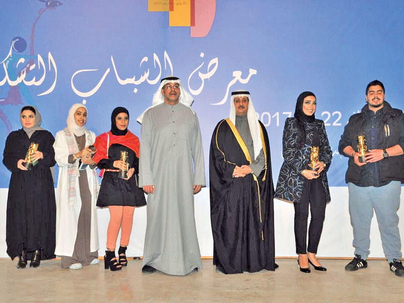 الدويش والخلف مع الفائزين 