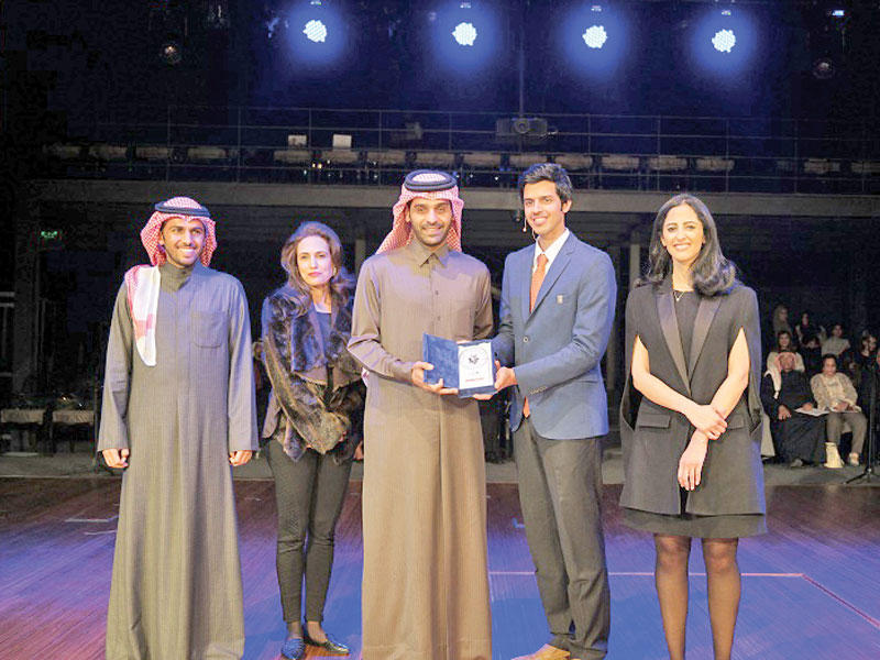 المرشدة رنا الخالد والمرشد مشاري المفرح والشيخ محمد بن عبدالله آل ثاني وإيمان الرشيد ومحمد المنيخ