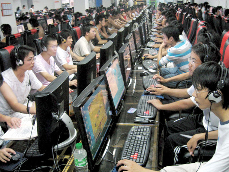 رواد الإنترنت في الصين الأعلى في العالم