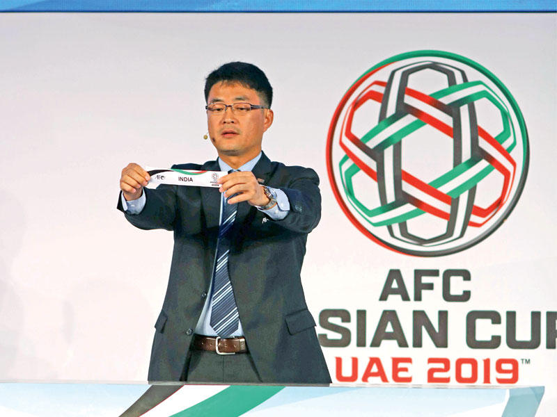 جانب من مراسم سحب القرعه (أ ف ب)