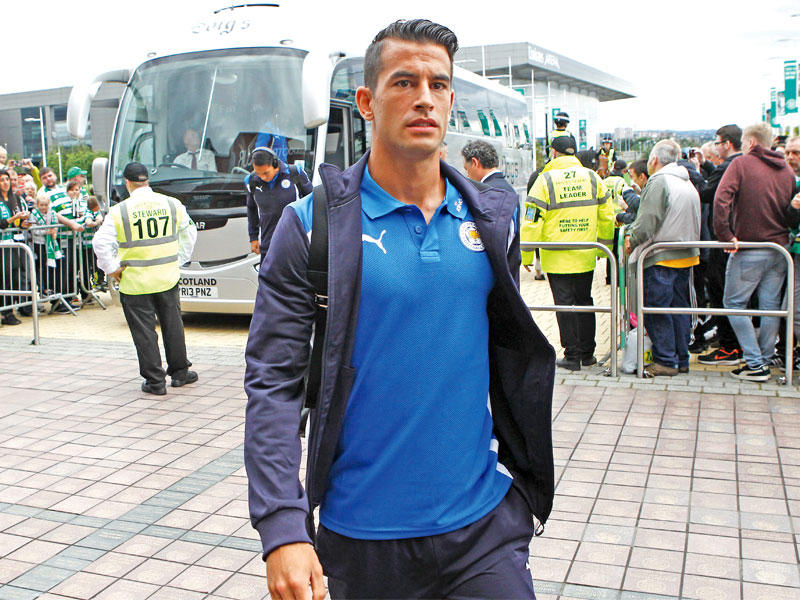  المدافع لويس هيرنانديز 