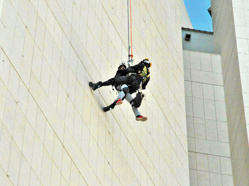 جانب من التمرين