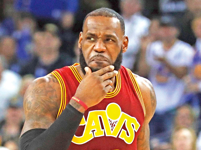 ليبرون جيمس