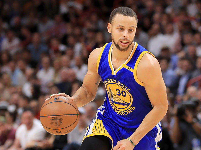 ستيفن كوري نجم غولدن ستايت