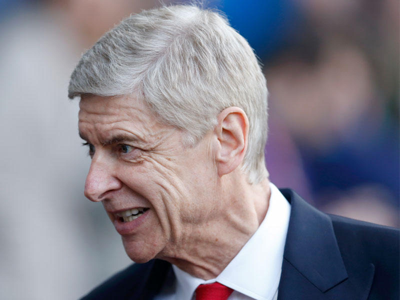 مدرب أرسنال أرسين فينغر