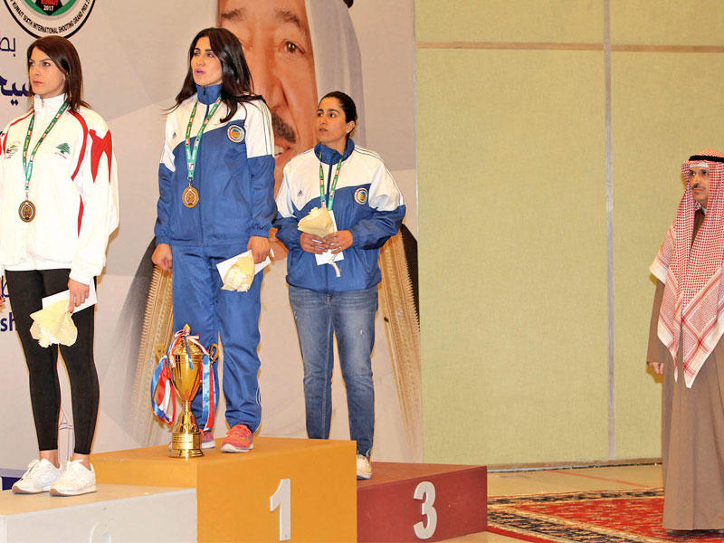 الراميات الكويتيات على منصة التتويج