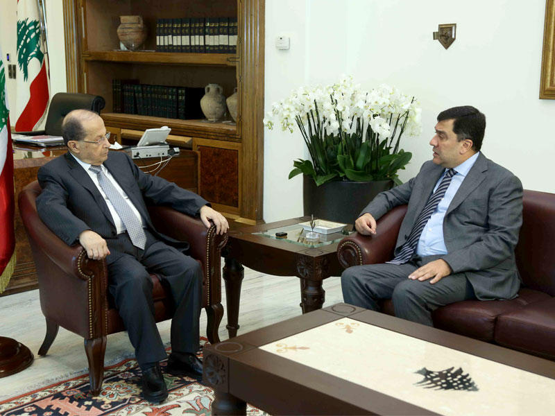 الرئيس عون مستقبلاً رئيس مجلس إدارة طيران الشرق الأوسط في بعبدا ( دالاتي ونهرا)