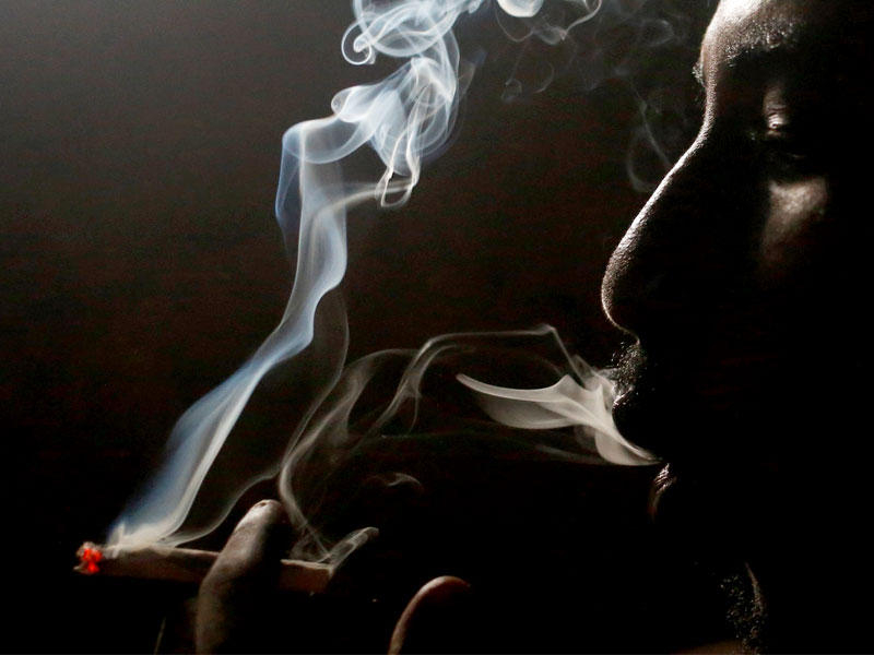 تأثير المخدرات اوقعت سائق سيارة