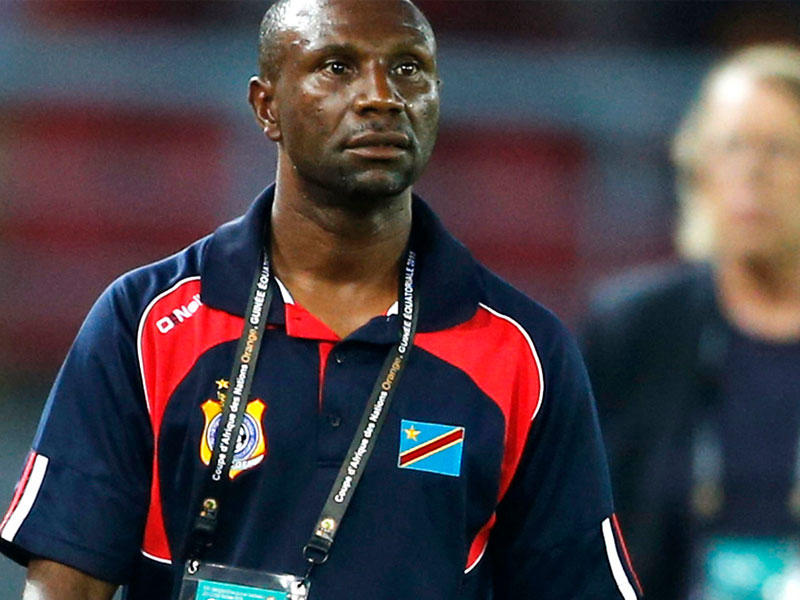 فلوران إيبنجي المدير الفني للمنتخب الكونغولي