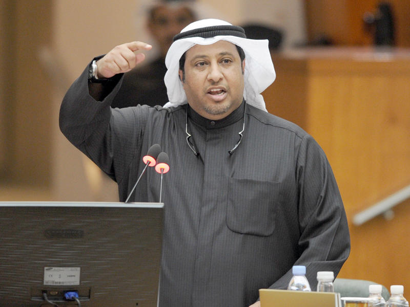 النائب الحميدي السبيعي خلال مناقشة الاستجواب