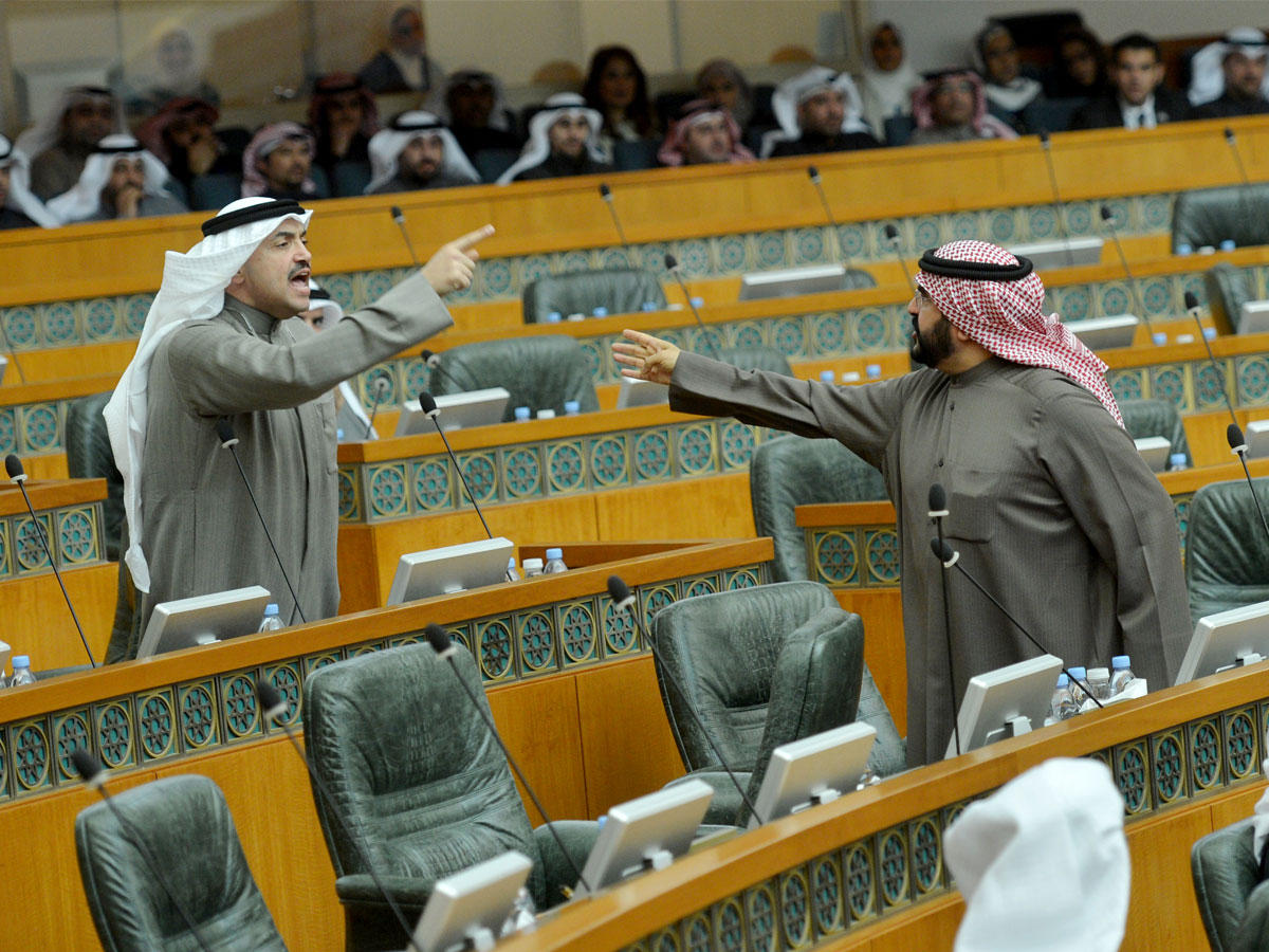 سجالبين النائبين محمد المطير وسعدون حماد