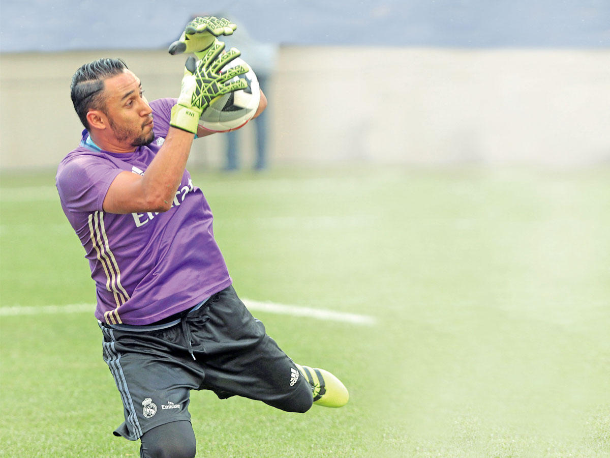 الكوستاريكي كيلور نافاس حارس مرمى