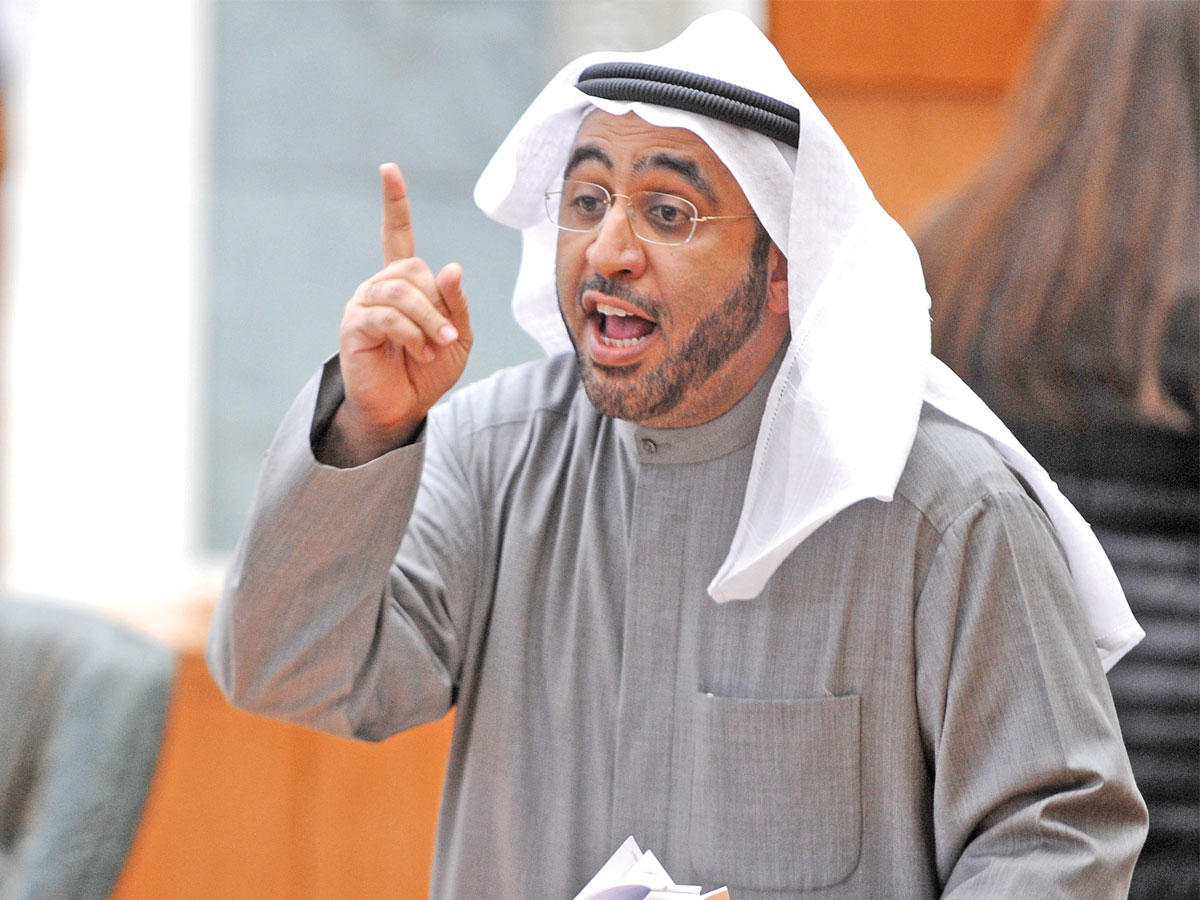 الدلال معترضاً على كلام حماد