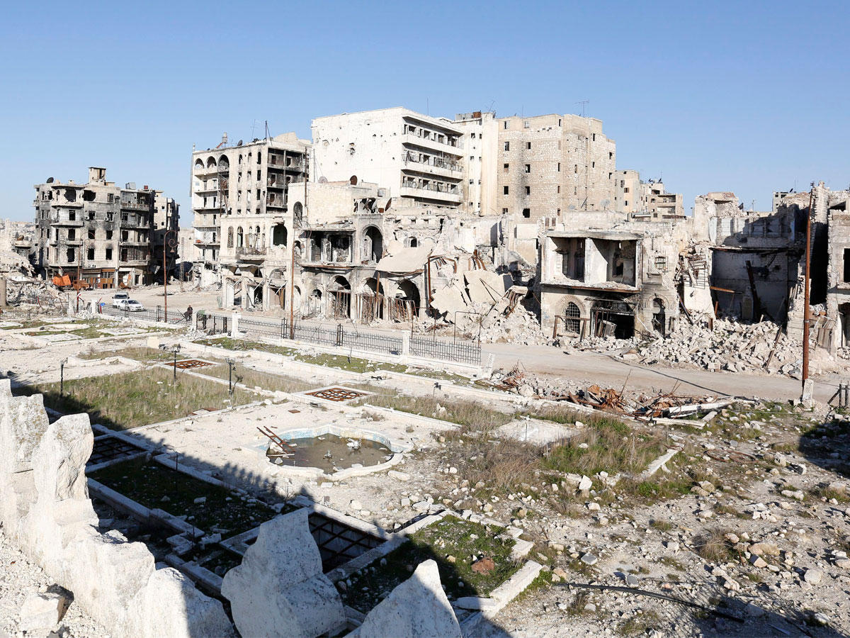 مشهد من المناطق المتضررة بشدة من الجامع الأموي في مدينة حلب الشمالية