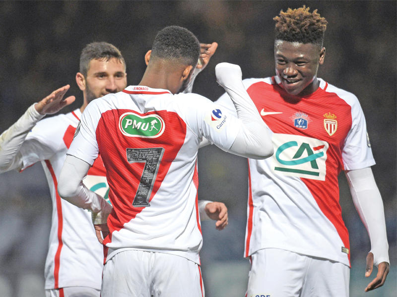 لاعبو موناكو خلال المباراة السابقةn