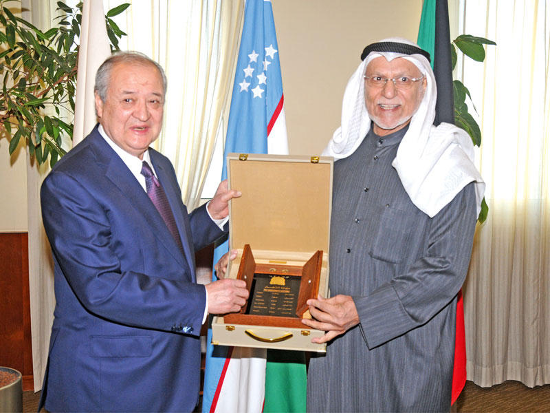 الوزان خلال تكريمه لوزير خارجية أوزبكستان