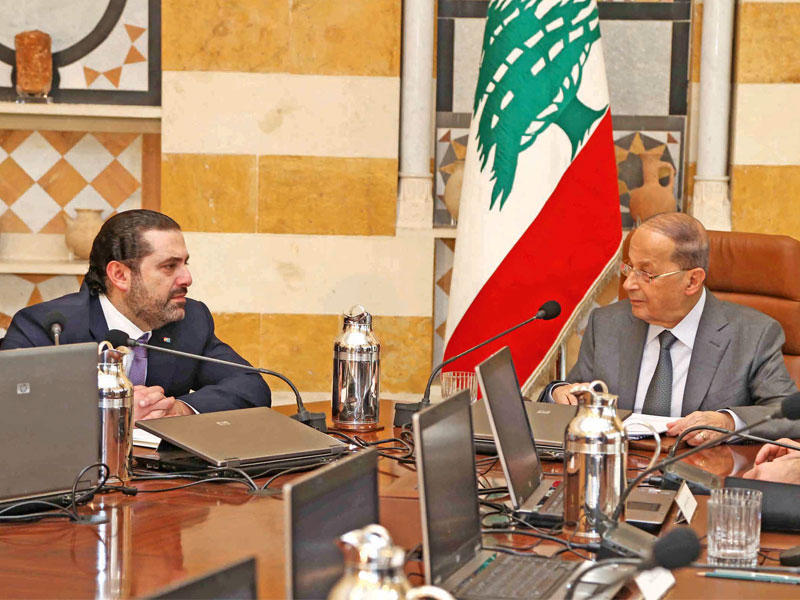 عون والحريري خلال جلسة الحكومة أمس    (دالاتي ونهرا)