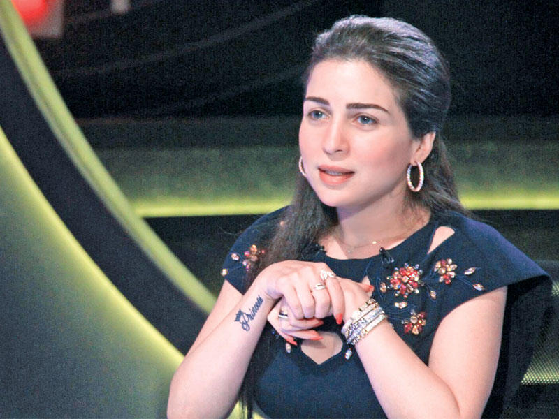 الفنانة مي عز الدين