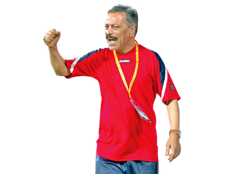 مدرب فريق الكويت محمد عبدالله 