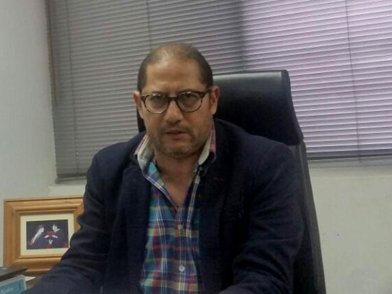 الخبير الاقتصادي المصري أستاذ إدارة الأعمال في الجامعة الأميركية بدبي