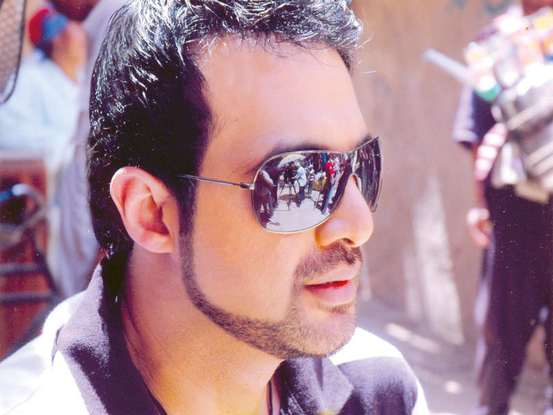 عمرو محمود ياسين