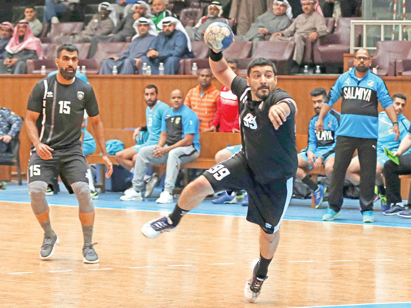 عبدالعزيز نجيب خلال مشاركته في لقاء السالمية والقرين 