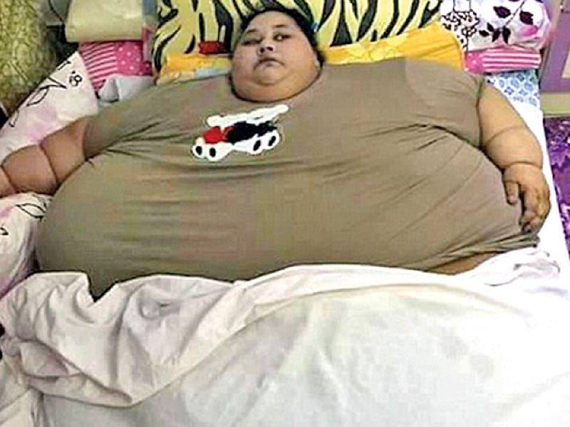 إيمان شابة مصرية يعتقد أنها أسمن امرأة في العالم 