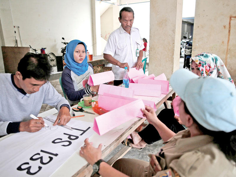  الانتخابات في جاكرتا