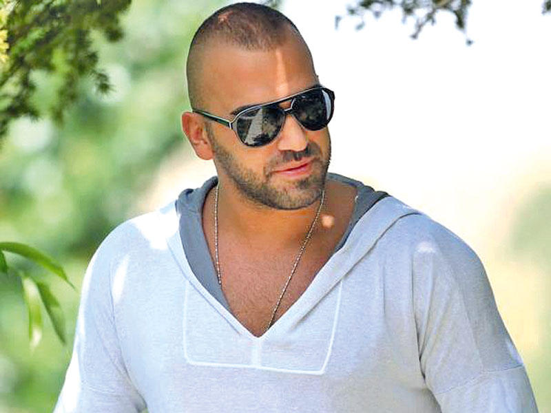 النجم اللبناني ناجي الإسطا