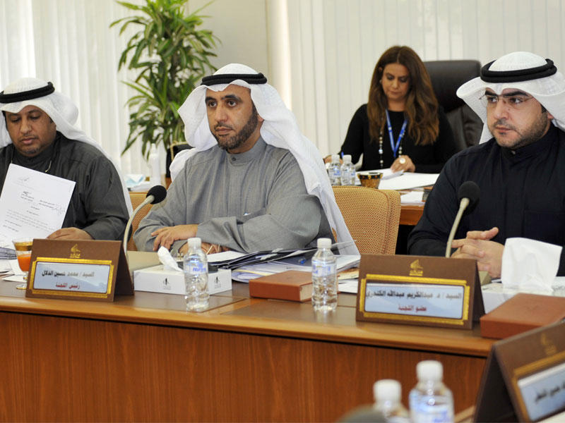 اللجنة التشريعية في اجتماع سابق لها (أرشيف)