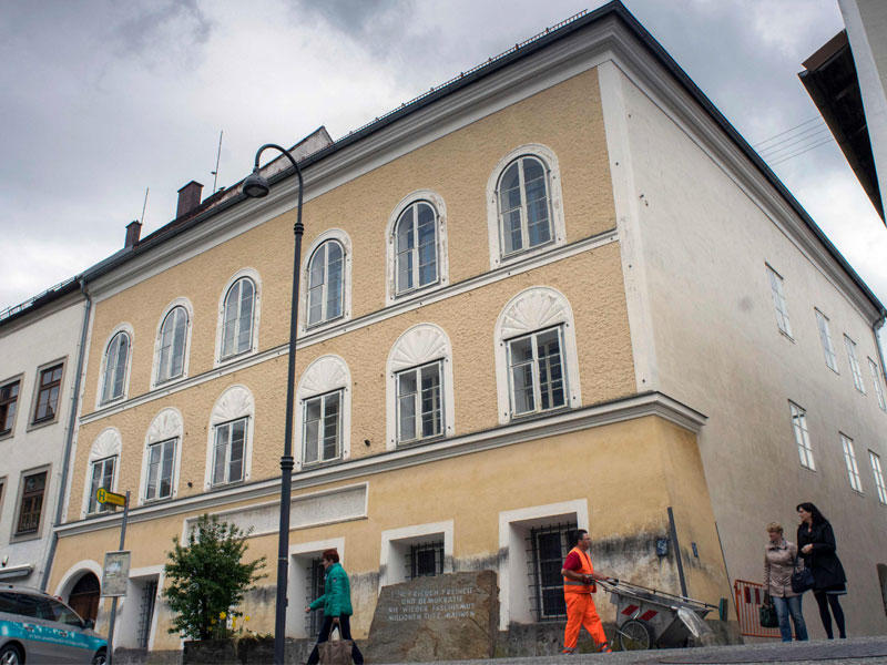 أدولف هتلر في النمسا