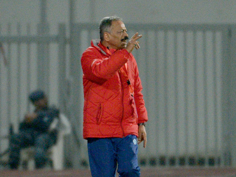  مدرب فريق الكويت لكرة القدم محمد عبدالله 