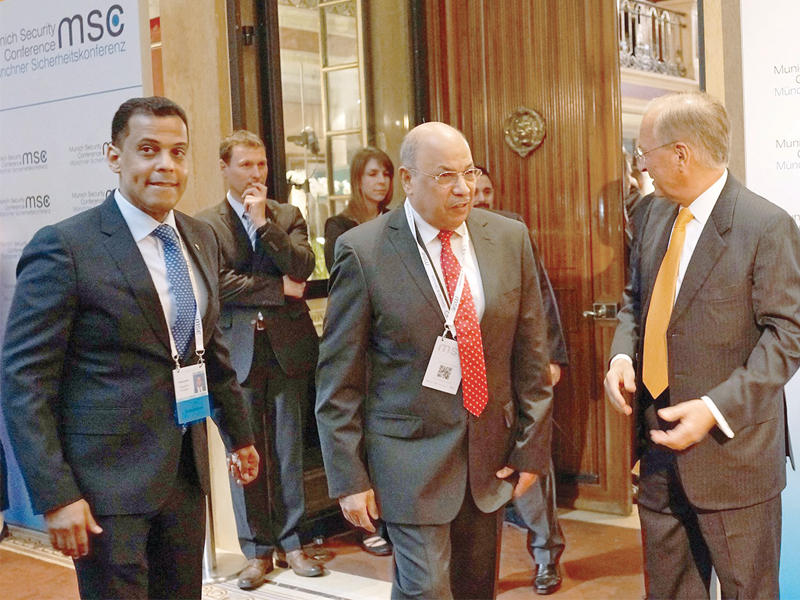 الجراح خلال مشاركته في مؤتمر ميونيخ للأمنn